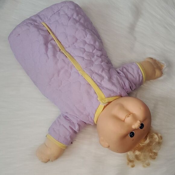 Vintage 1983 Cabbage Patch Blonde Blue Eyes Preemie Plush Doll With Clothes - Picture 16 of 17